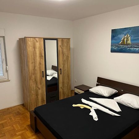 דירות Kaštel Novi Apartman Aurora מראה חיצוני תמונה