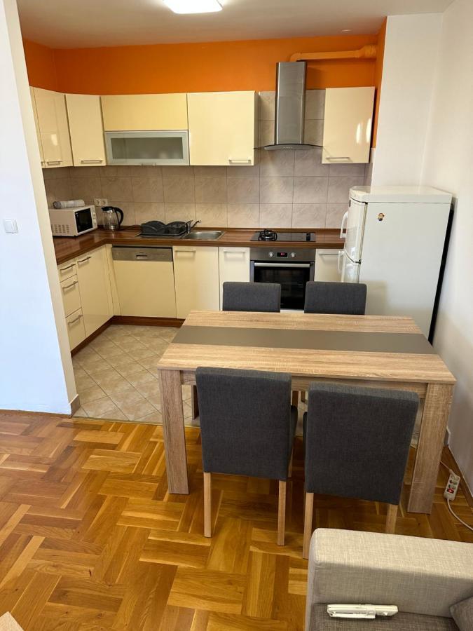 דירות Kaštel Novi Apartman Aurora מראה חיצוני תמונה